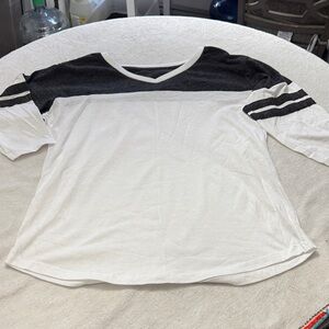 Women's Black and White V-Neck Top